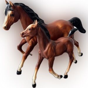 Vintage Breyer Horse Set Running Mare and Foal #124 & #134